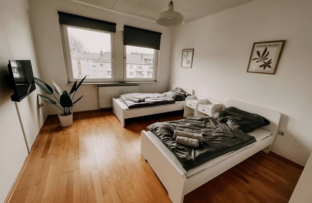Central, quiet, close to trade fair / university hospital! MA3L