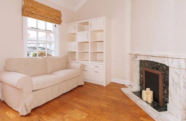 Central & Snug 1BD House - Portobello