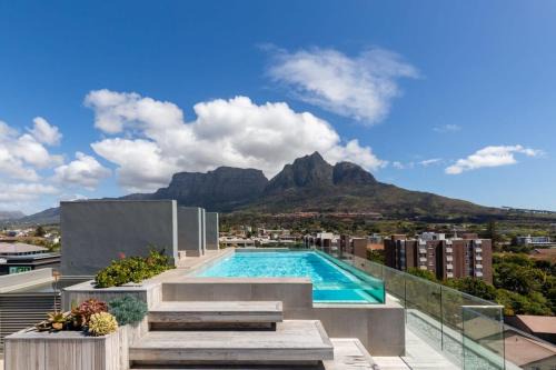 Central Southern Suburbs Leafy Village Neighbourhood