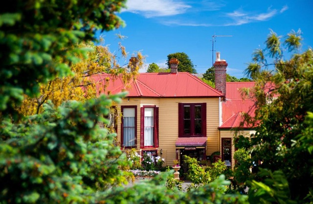 Central Springs Inn