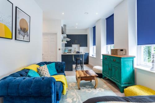 Central Studio Flats with Parking in Southend on Sea