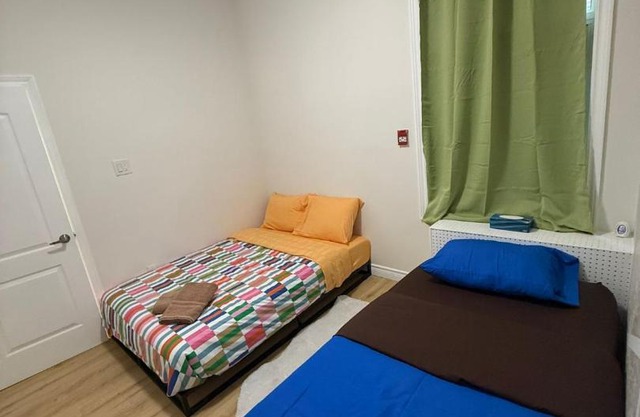 Central Toronto Economical Stay-Stress Free Checkin