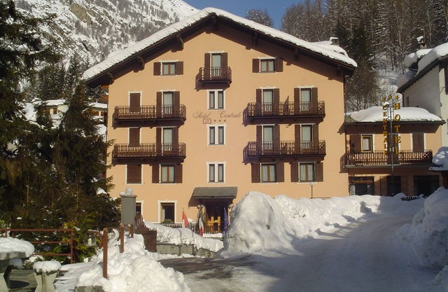 Centrale