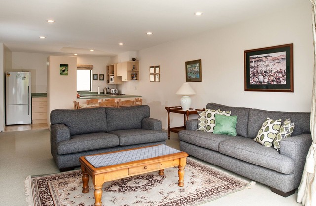 Apartamento céntrico a 1 cuadra del muelle de Akaroa y restaurantes.