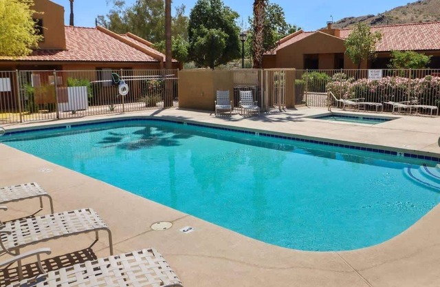 Centrally Located Condo w/ Heated Pool | Spa| Gym