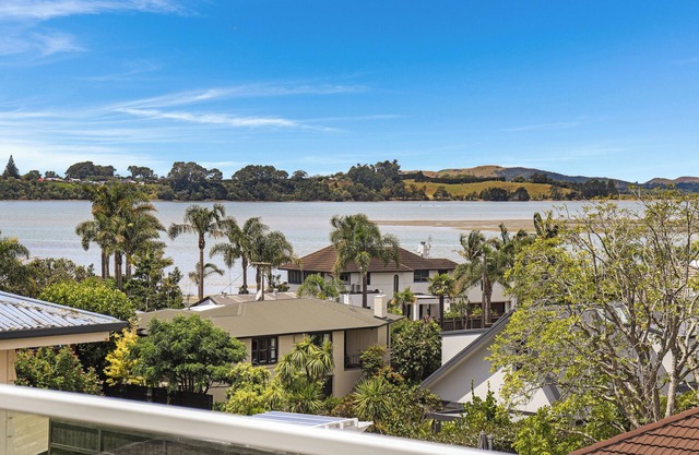 Centrally located family friendly house with stunning views.