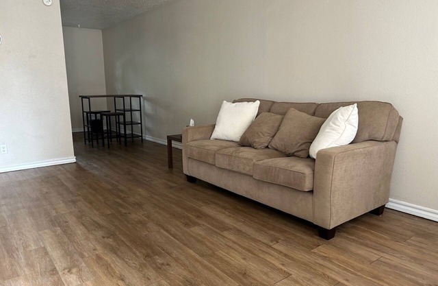 Centrally located quiet neighborhood
