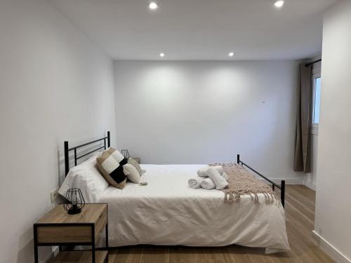 CENTRO VIGO Apartamento reformado, AVE-VIALIA - muy céntrico 5PAX