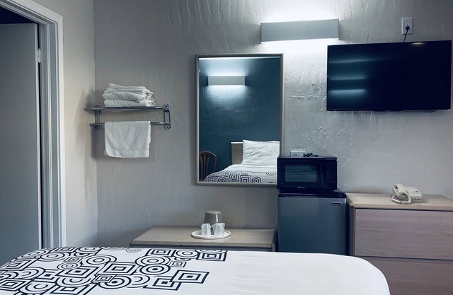 Century 21 Motel