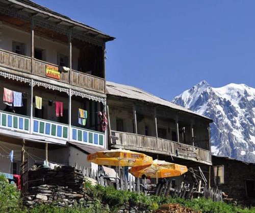 Century House of Larisa