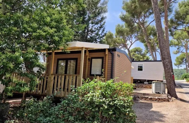 Ceyreste Campsite **** - Mobile home Cassis 2 people