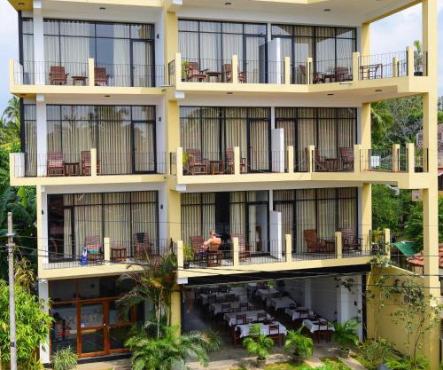 Chaaya inn Hotel