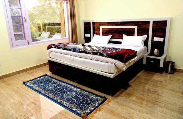 Chail's Best-Kept Secret: Hideaway Homestay - A Comfortable and Secluded Retreat