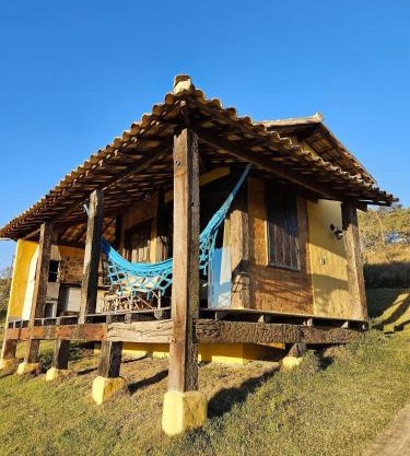 Chalés Vila Real - Tranquilidade na Serra de Carrancas - Piscina com uma vista espetacular do Pôr do Sol