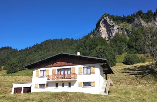 Chalet in Savoie 6/8 people