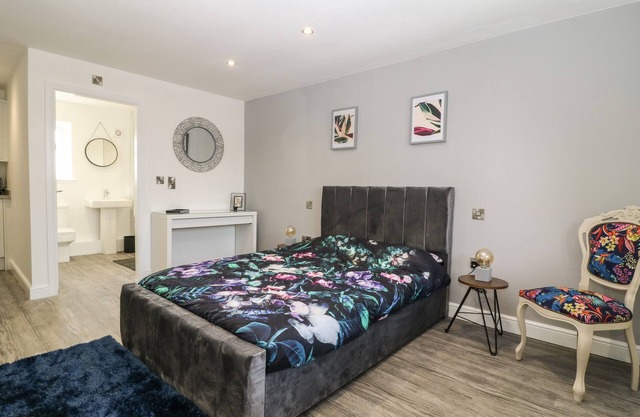 CHALET 1, pet friendly, with hot tub in Sherburn