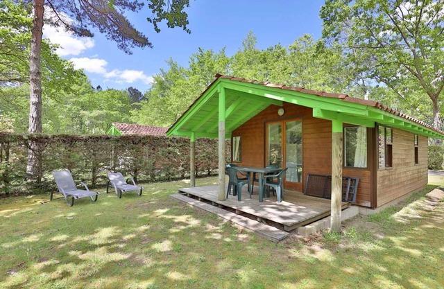 Chalet 3 étoiles - Piscine - efaaei