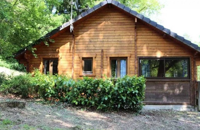 Chalet 3 étoiles - Piscine - eehihc