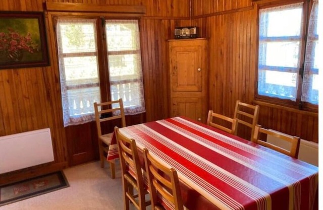Chalet Accueillant Avec Terrasse