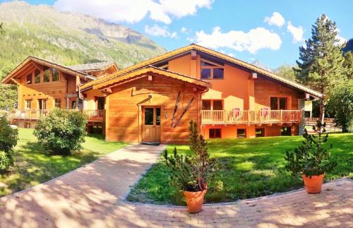 Chalet Alpina Hotel & Apartments