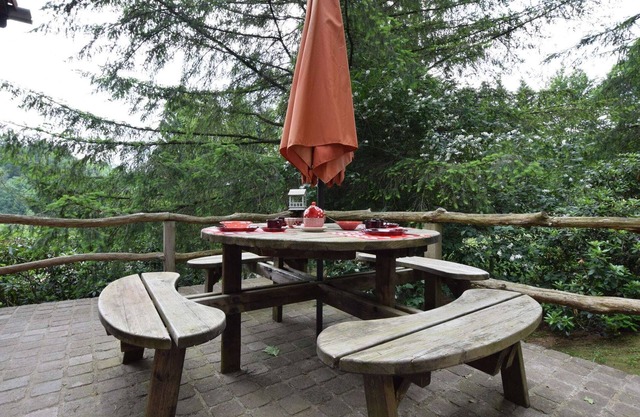 Acogedor chalet en Houffalize con vista al prado