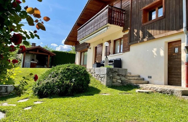 Chalet Arve Passy Avec des Vues Magnifiques et un Jardin Bucolique