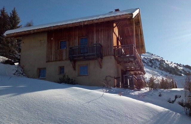 Chalet at the foot of the slopes sauna hammam jacuzzi panorama Gd Domaine ski Alpe d'Huez