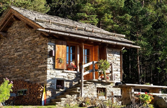 Chalet Atmosfera Res Albert con vistas a la montaña, Wi-Fi y jardín