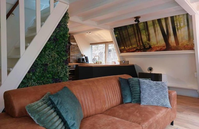 Chalet B-Leaf