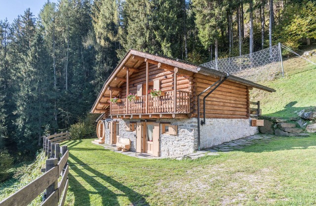 Chalet Baita Dani con vistas a la montaña, sauna, Wi-Fi y terraza