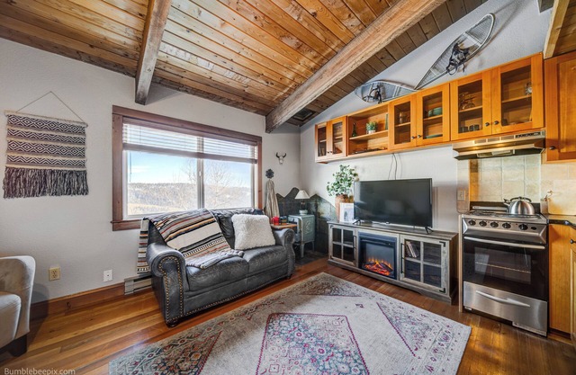 Chalet Bleu at Schweitzer Mnt Idaho
