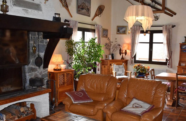Chalet Bozel-Villemartin, 4 dormitorios, 8 personas