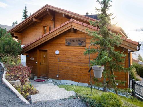 Chalet Chalet Petit Pont by Interhome