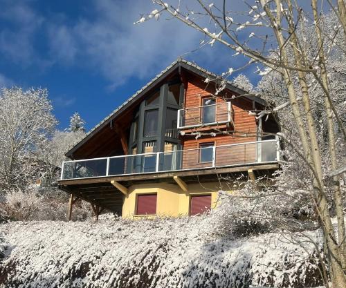 Chalet chaleureux à Basse-sur-le-Rupt, vue montagne superbe