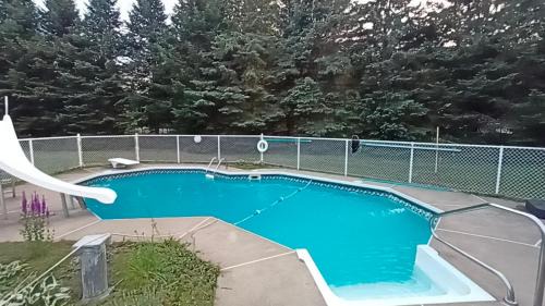 Chalet Cozy Au Bord De La Piscine