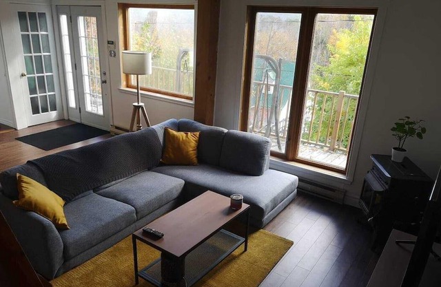 Chalet Duchesne / Lake access / Private forest/ Kayaks !