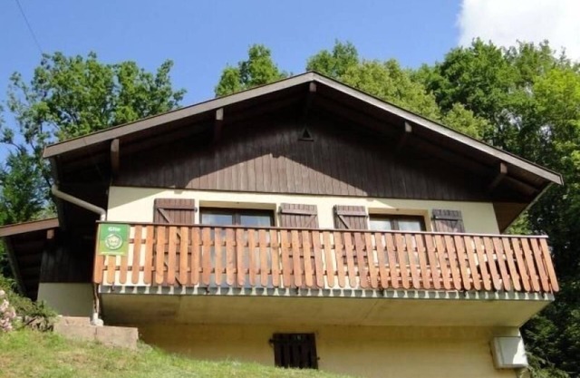 Chalet de Montaña en Bosque con Wifi, Cocina Equipada y Rutas de Senderismo Cerca de Gérardmer