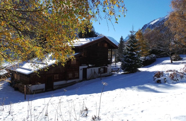 Comodo y encantador chalet rodeado de natureleza, cerca del esqui
