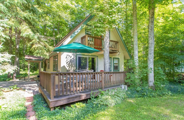 Chalet para todas las estaciones-5 minutos en coche de Boyne Mountain Ski Resort