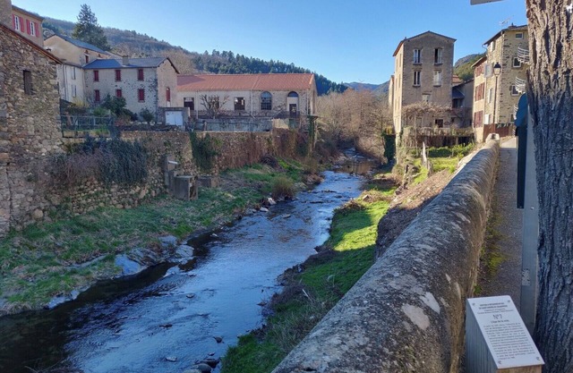 Chalet en las Cevenas con piscina privada, vistas a la montaña y naturaleza infinita