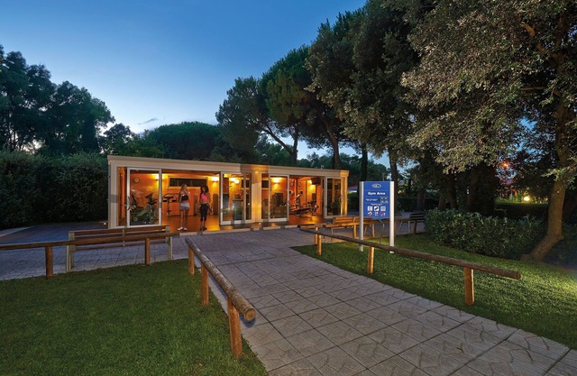 Chalet en Baia Domizia con Playa Privada
