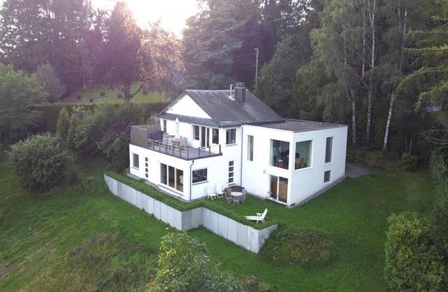 Chalet en Érezée con Sauna y Jacuzzi