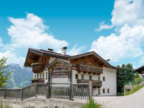 Chalet in Gattererberg near Ski Slopes