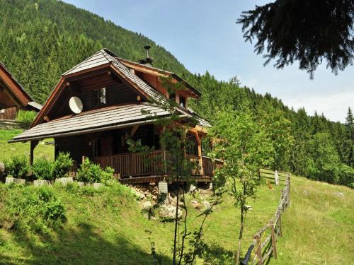 Chalet in Kolbnitz near Ski Slopes