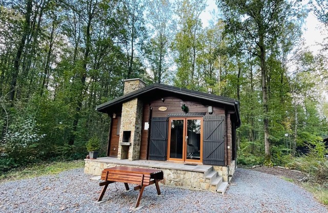 Chalet en Viroinval con terraza