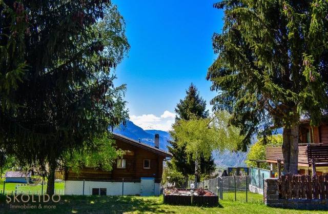 Chalet Independent, Termen