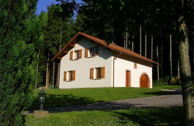 Chalet L'épilobe with sauna, large natural area