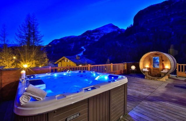 Chalet La Bulle Appt The Eagles 15 pers Sauna Jacuzzi Piscina Tignes