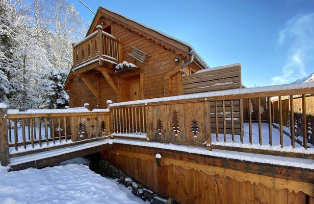 Chalet LA FIANCEE DE L'EAU in the heart of the Parc des Ecrins