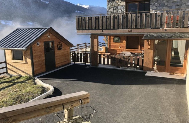 Chalet LA Cime DES Arolles